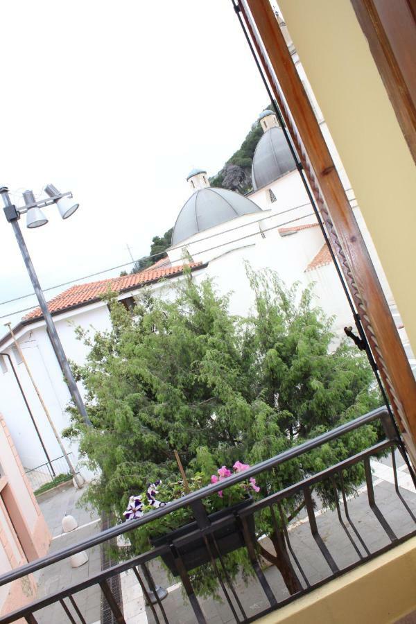Su Campanile Hotel Baunei Exterior photo